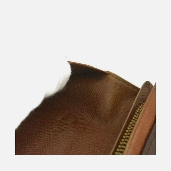 Louis Vuitton Monogram Bifold Wallet /P3070 - Picture 9 of 9